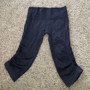 Size 4/6 cropped Lulu lemon leggings