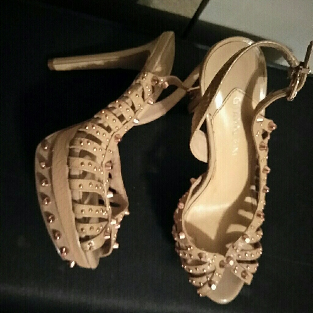 Gianni Bini High Heel Pumps