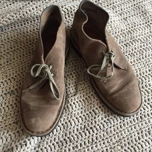 Clarks Desert Boot Taupe Distressed  - Size 6