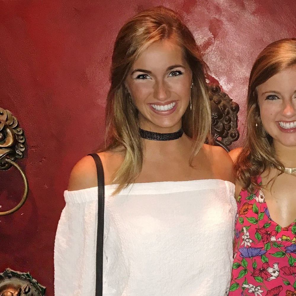 Meet your Posher, Holly