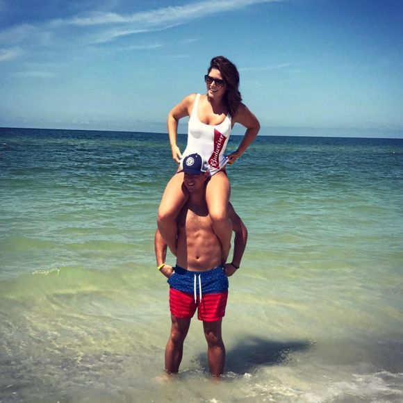 Meet your Posher, Alexis - Picture 1 of 1