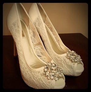 GUESS platform heels