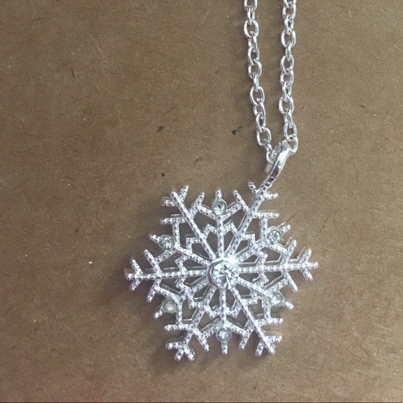 Winter Snowflake Necklace - Picture 2 of 4