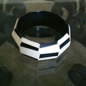 "Black & Cream African- Style Bracelet"
