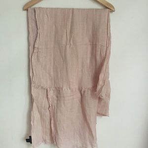 NWOT Pale pink linen scarf