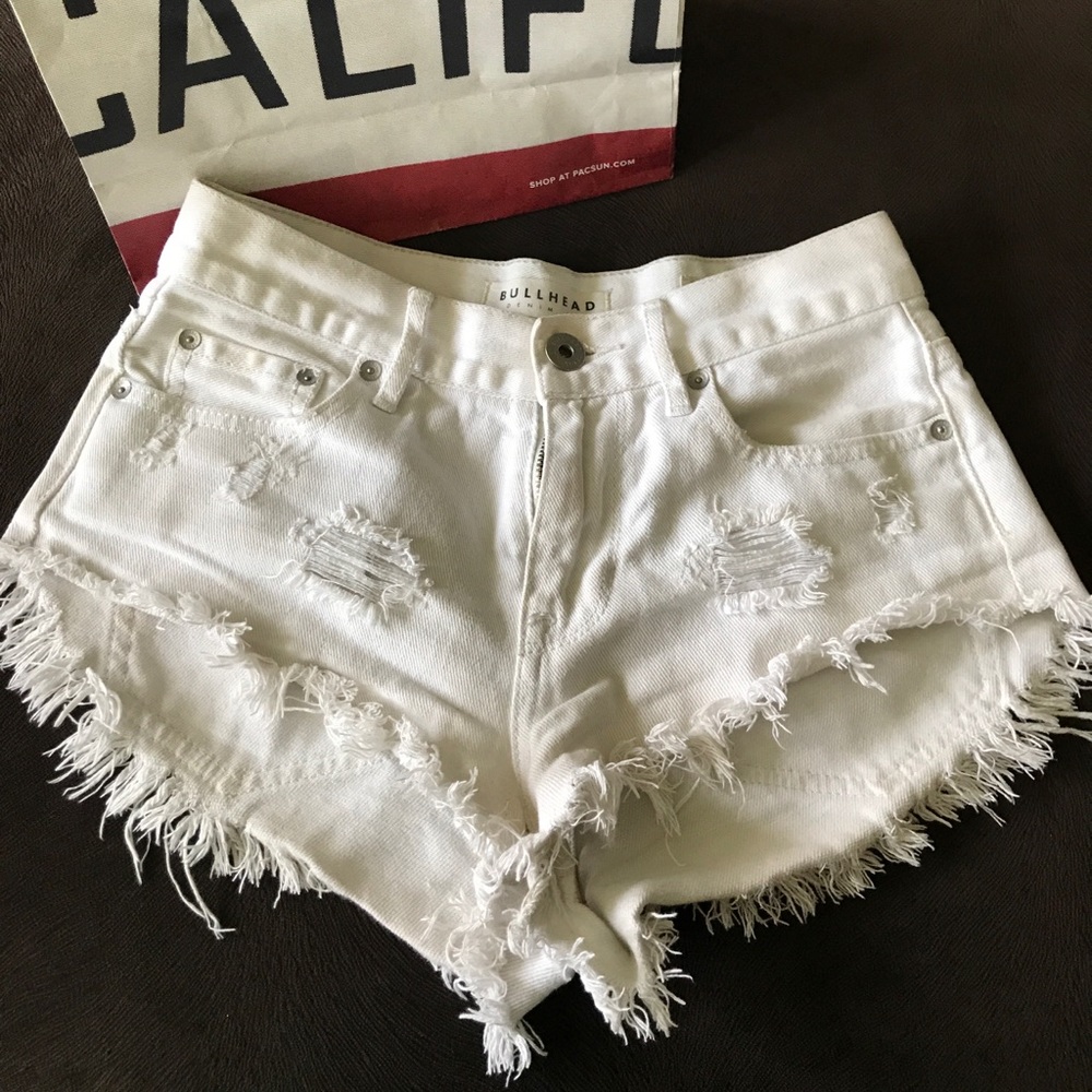 ! Pacsun white booty shorts
