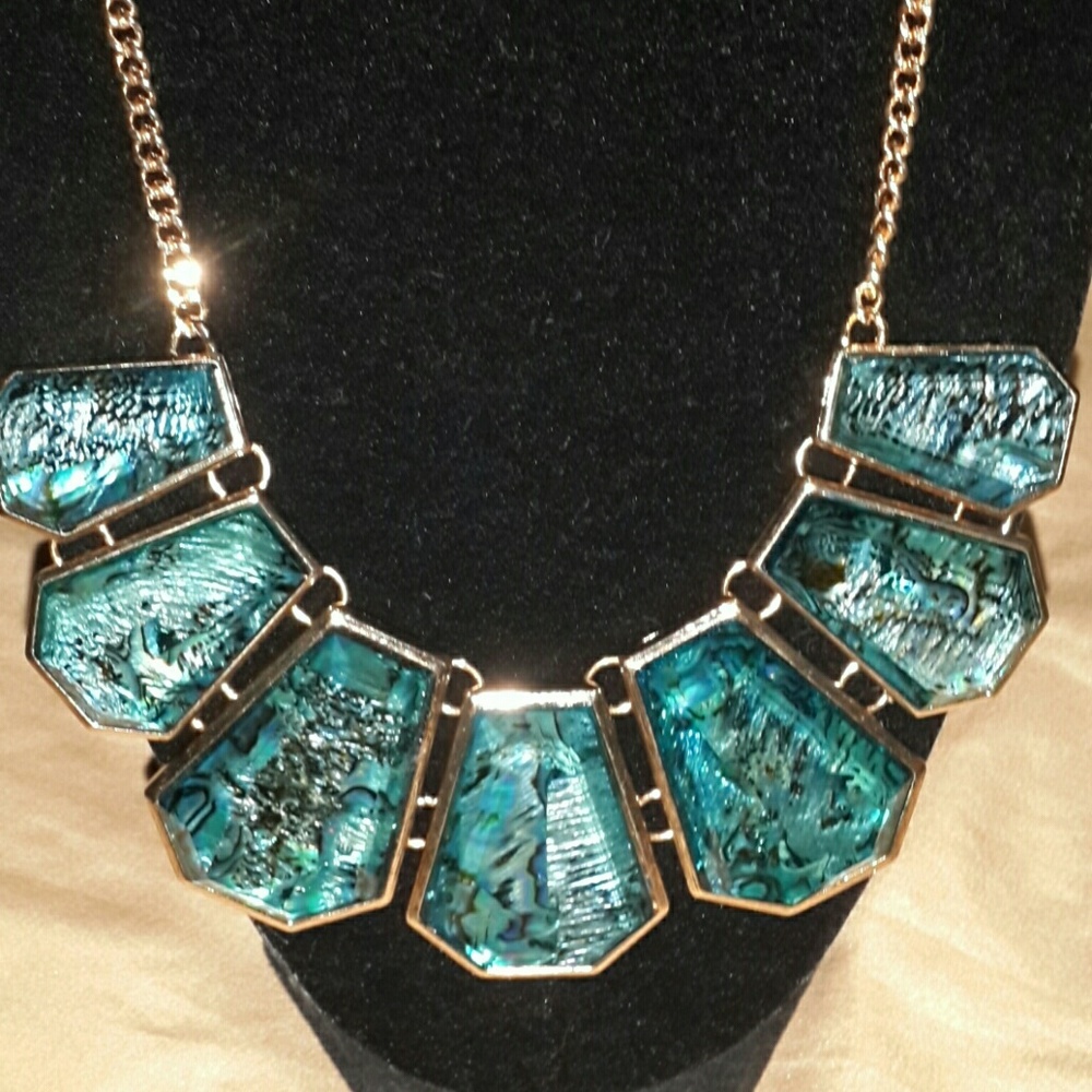 Forever 21 Gold and Blue/Aqua Blue necklace
