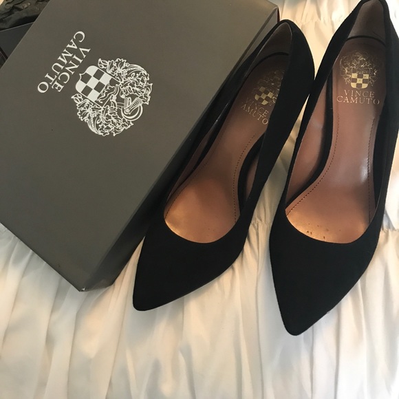 Vince Camuto Shoes - Suede vince camuto shoes 👠