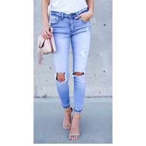 BNWOT Pistol skinny jeans