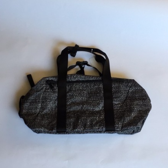 New!!! Fast Track Duffel Travel Bag - Picture 5 of 5