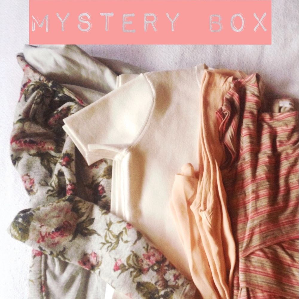 3 Item Feminine Fashion Mystery Box