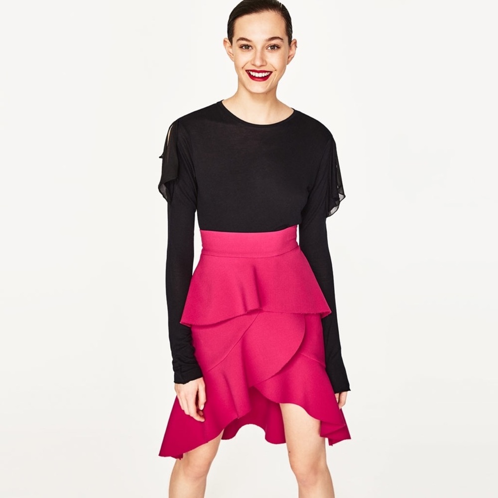 Zara Cut Out Shoulder Full sleeves T shirt