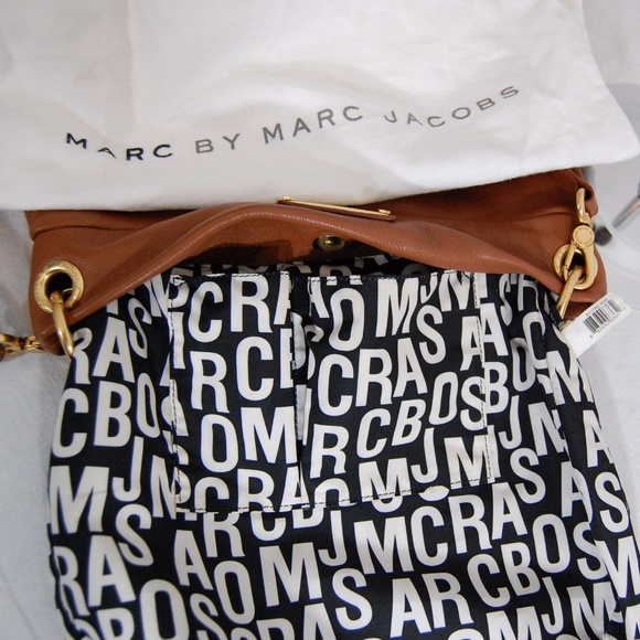 SOLD -- NWOT Marc Jacobs "Classic Q Hillier" Hobo - Picture 7 of 8