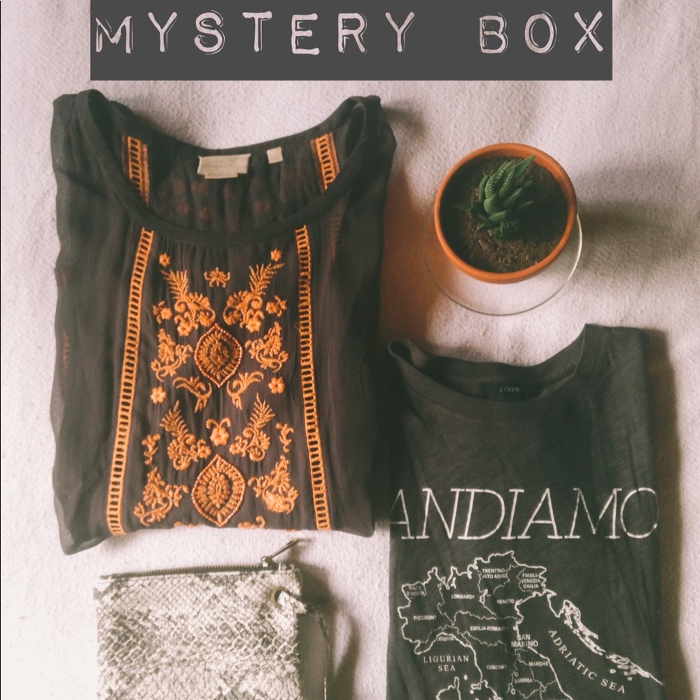 3 Item Street Style Mystery Box