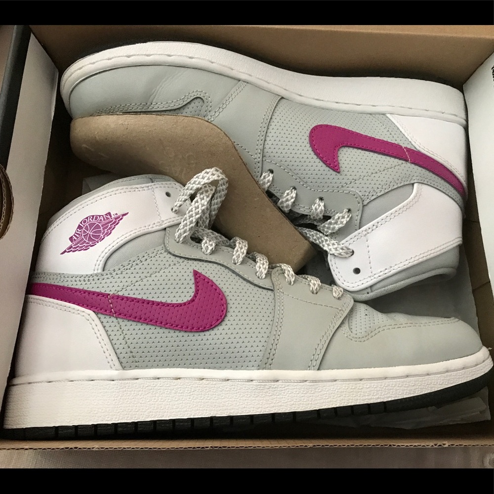 NEW Youth Girls Nike Air Jordan's