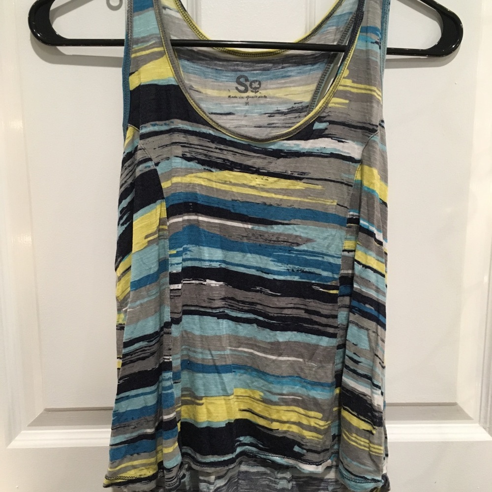 Patterned tank - Picture 2 of 2