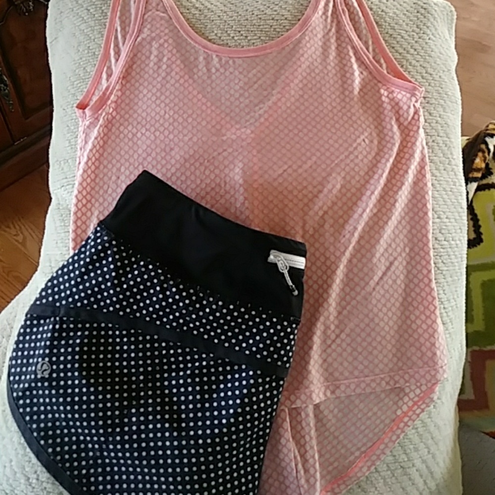 Lululemon pink/ cream tank size 4