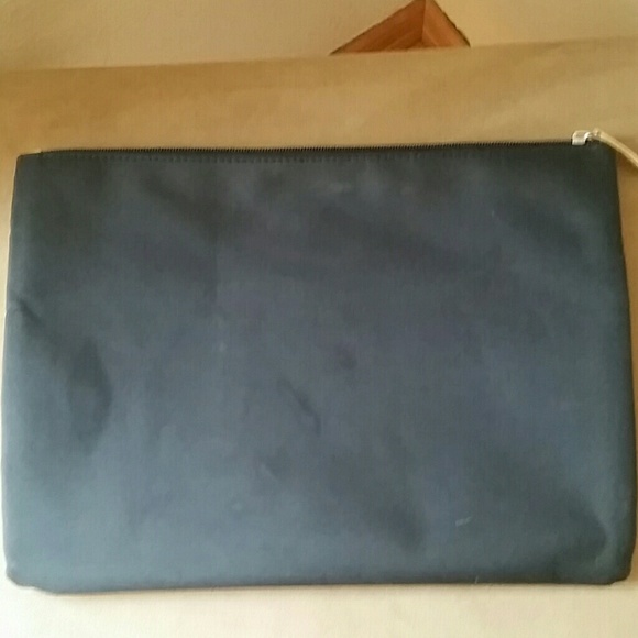 Oversized Macy's clutch - Picture 2 of 3