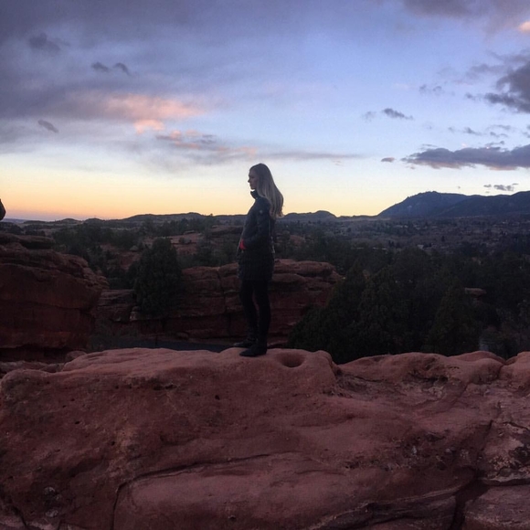 Meet your Posher, Courtney - Picture 2 of 2