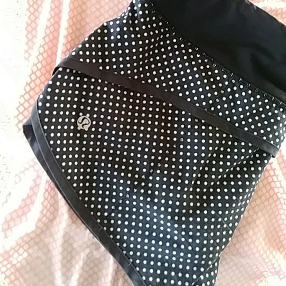 Black/white polka dot speed shorts