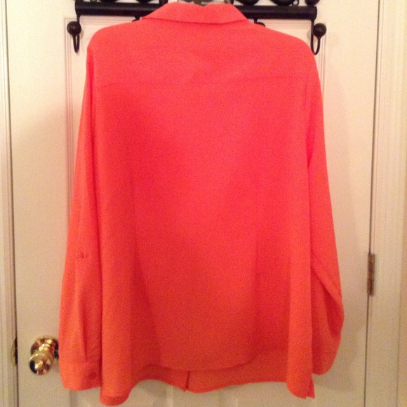 Blouse - Picture 2 of 5