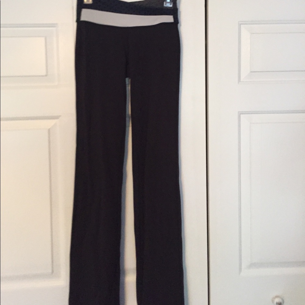 Lululemon yoga pants