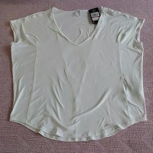 NEW Under Armour Loose Studio Tee.
