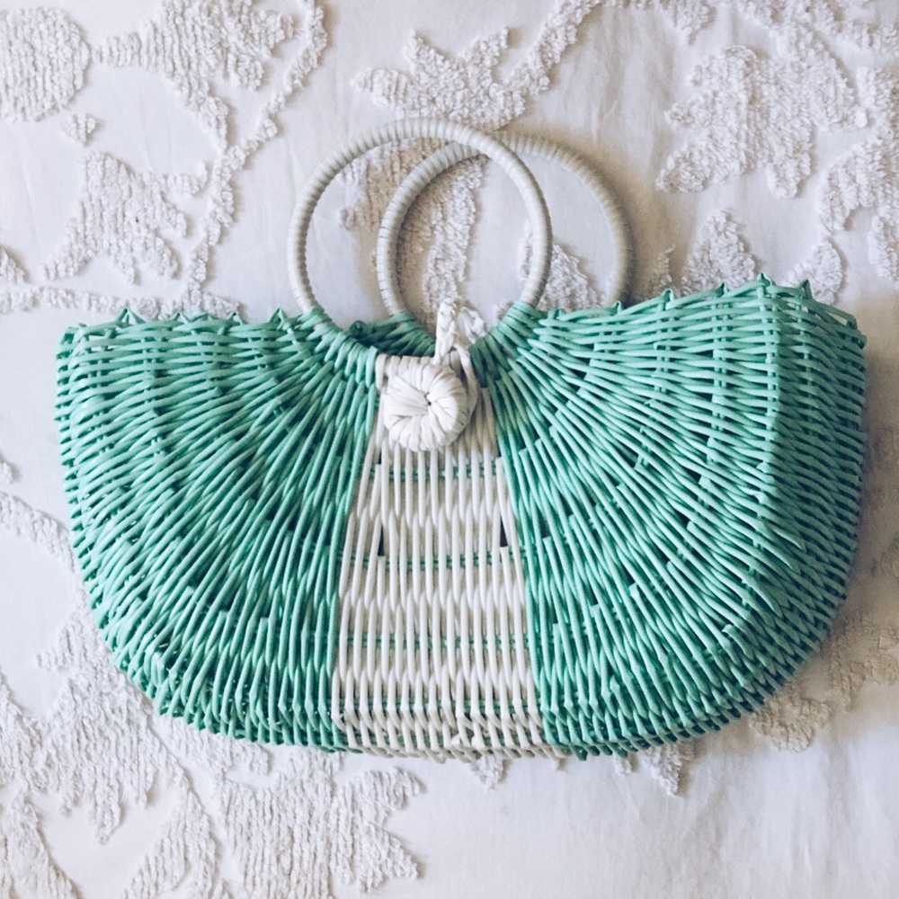 Vintage woven bag