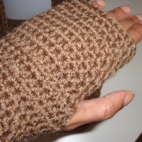 Amazing Cozy Cowl Hood & Wrist Warmer