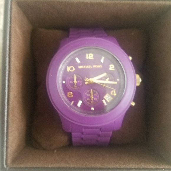 Michael Kors Watch - Picture 2 of 6