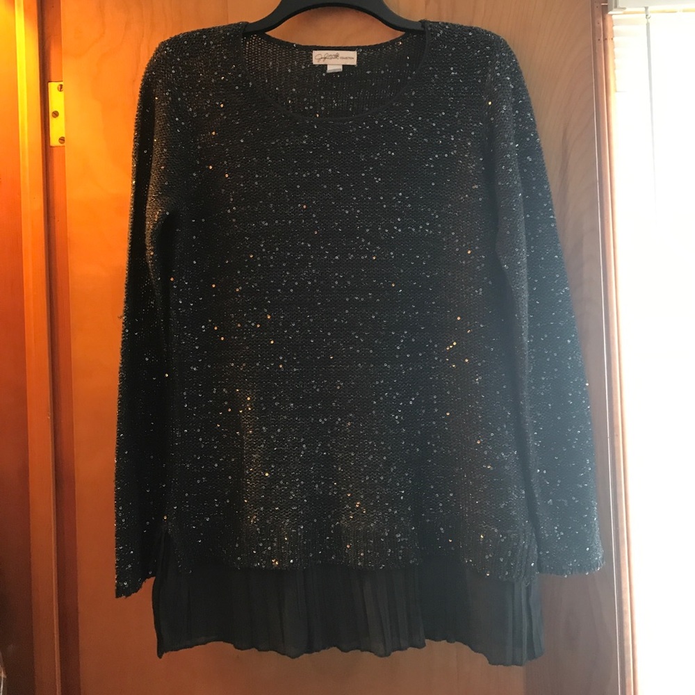 Charcoal sequin sweater perfect for holidays!