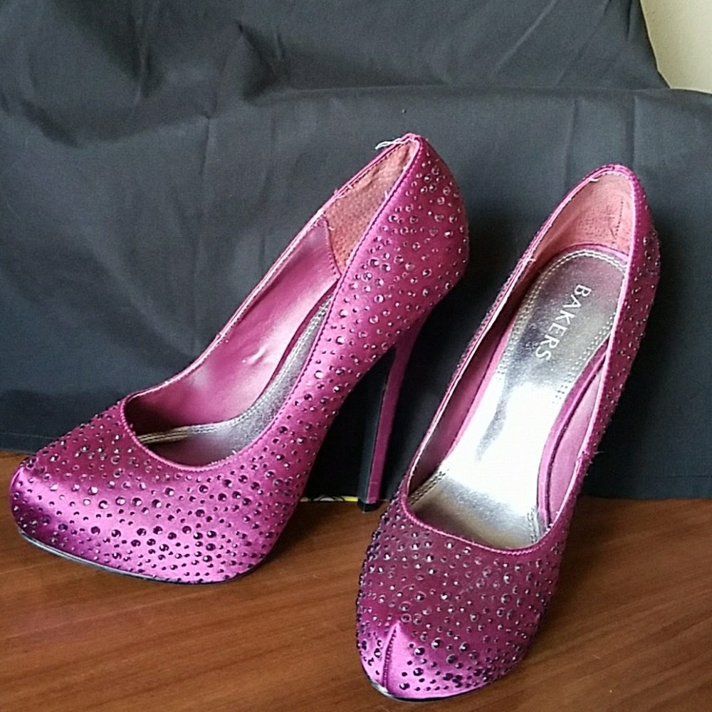 Magenta sparkle heels