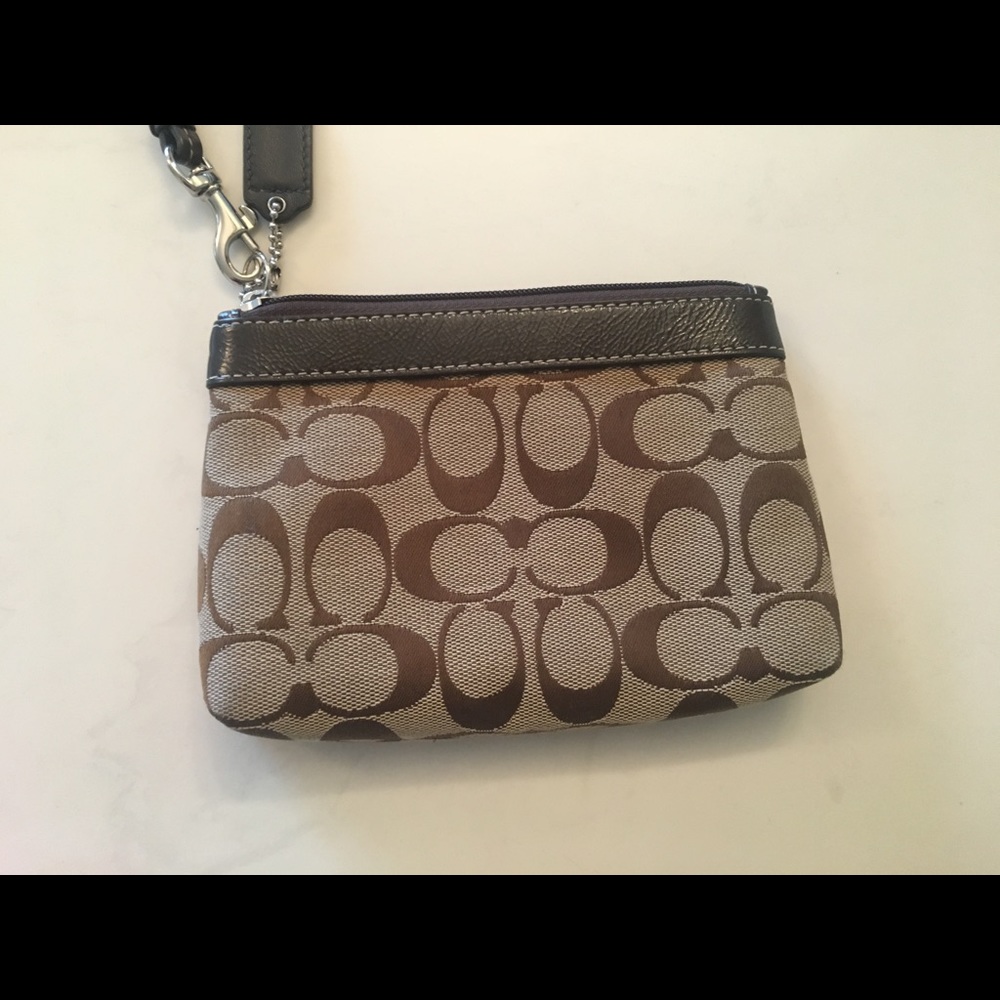 Authentic Coach wristlet - Picture 2 of 3