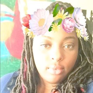 Meet your Posher, Alexis