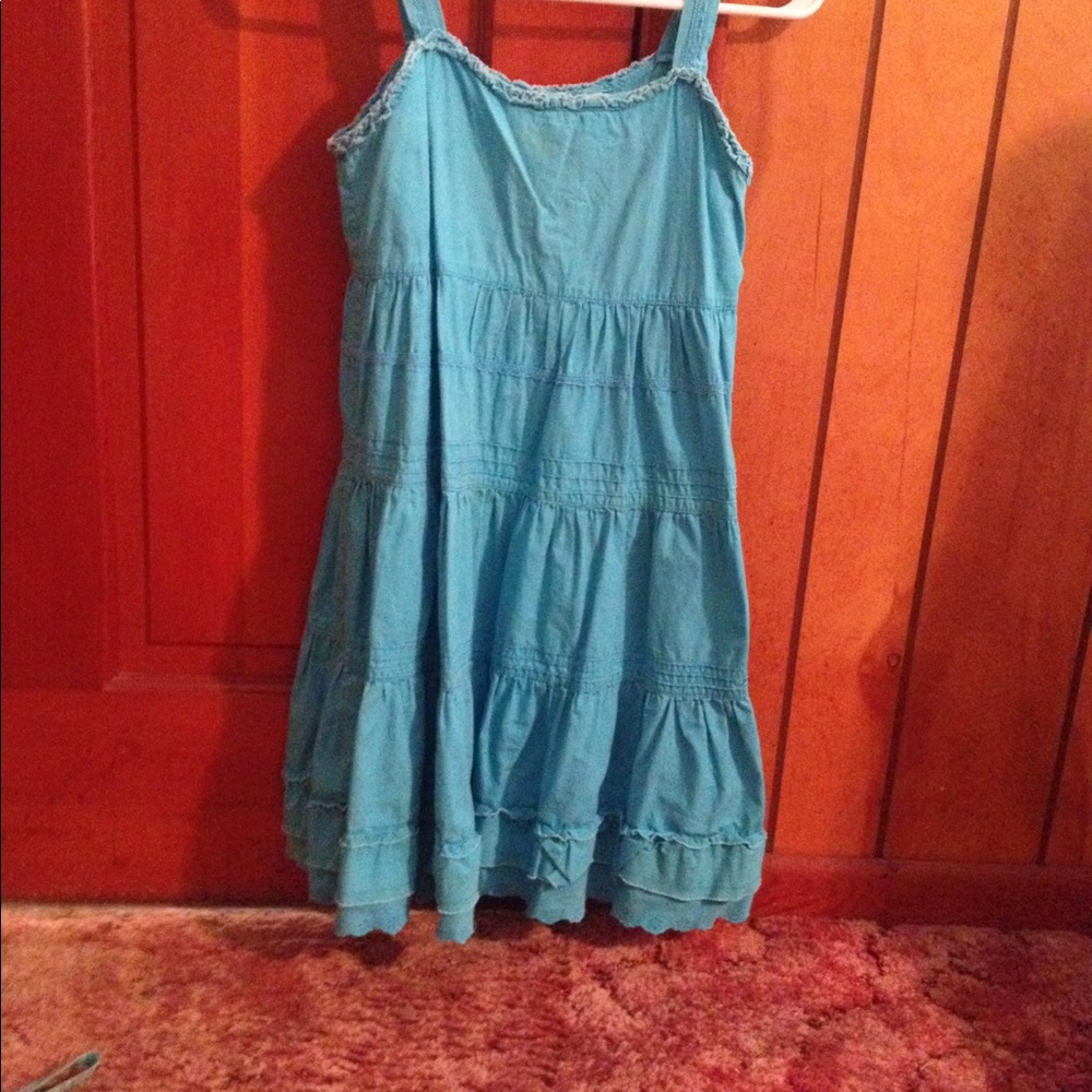 Dress/back button halfway down