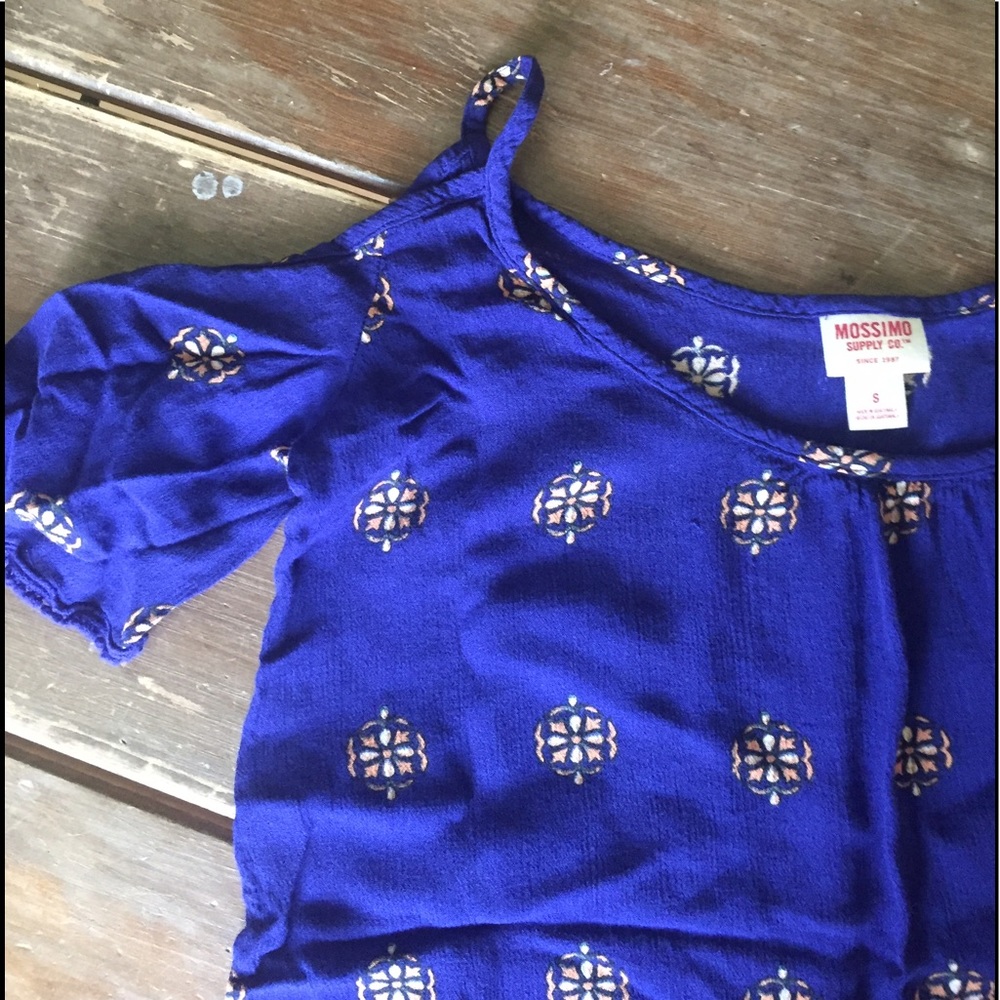 BOHO cold shoulder Blue Mossimo top