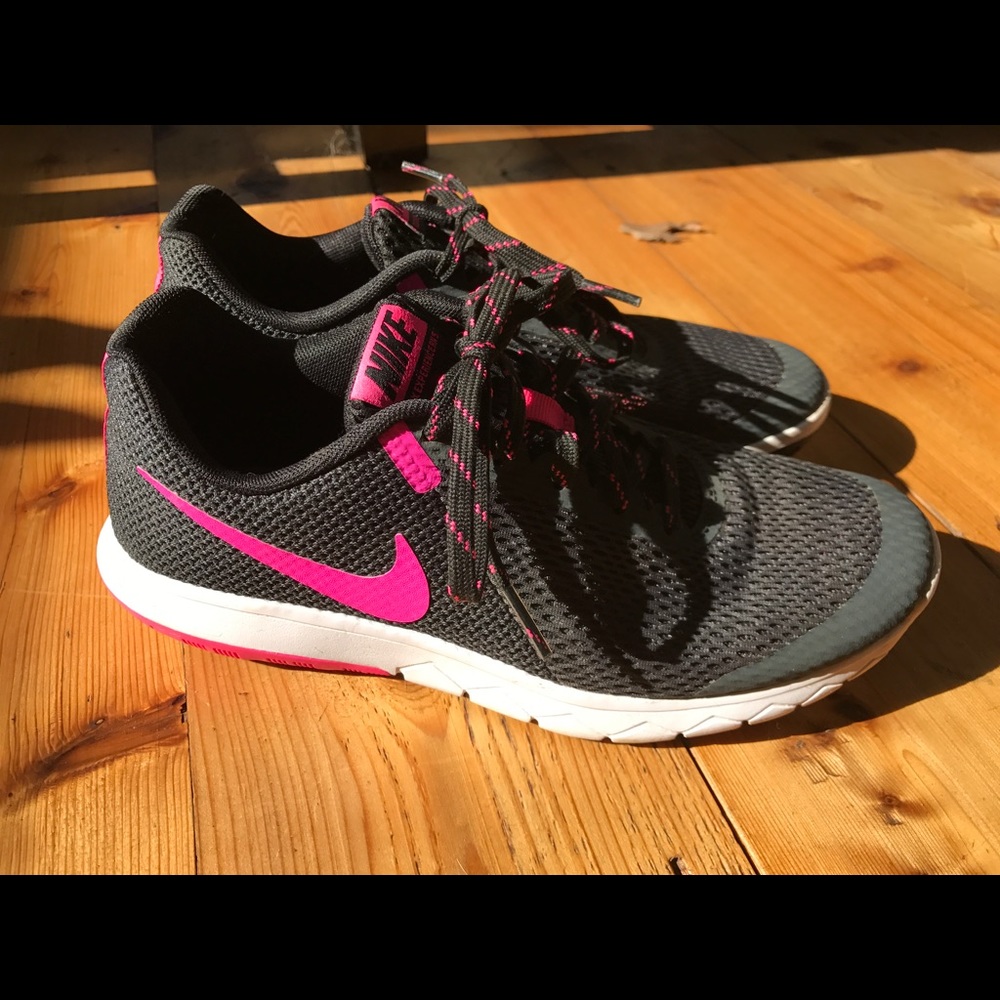 Nike women's running shoes 7.5