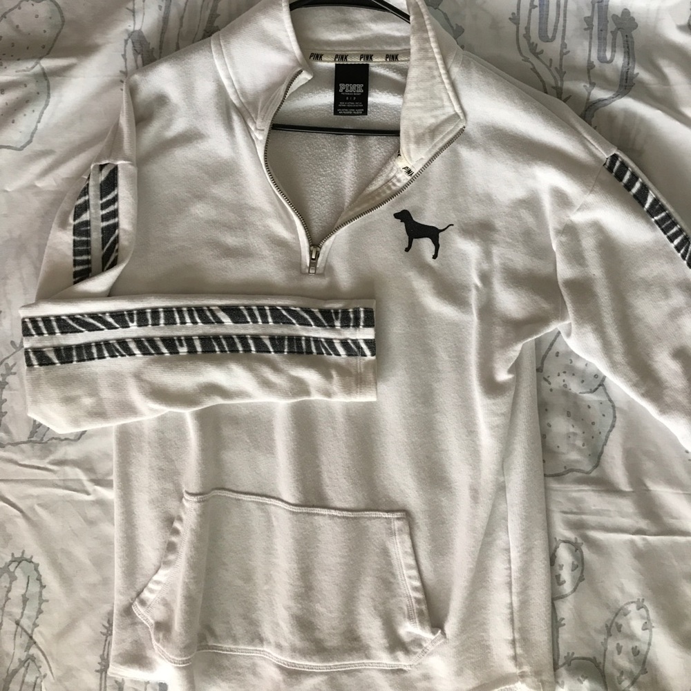 PINK white sweater shirt w/zebra accent. Size S