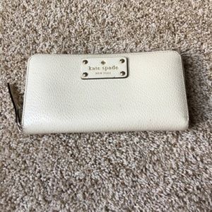 Kate Spade cream Wallet