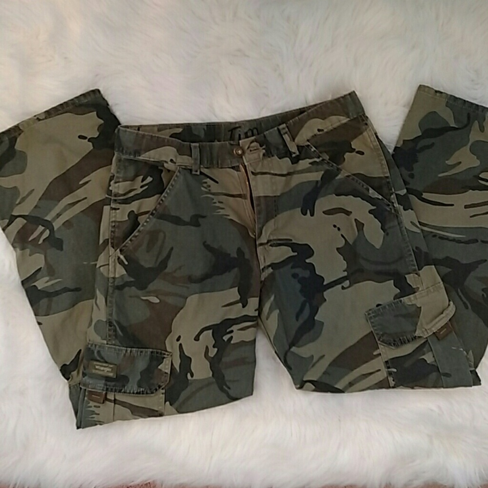 Wrangler Camo Pants