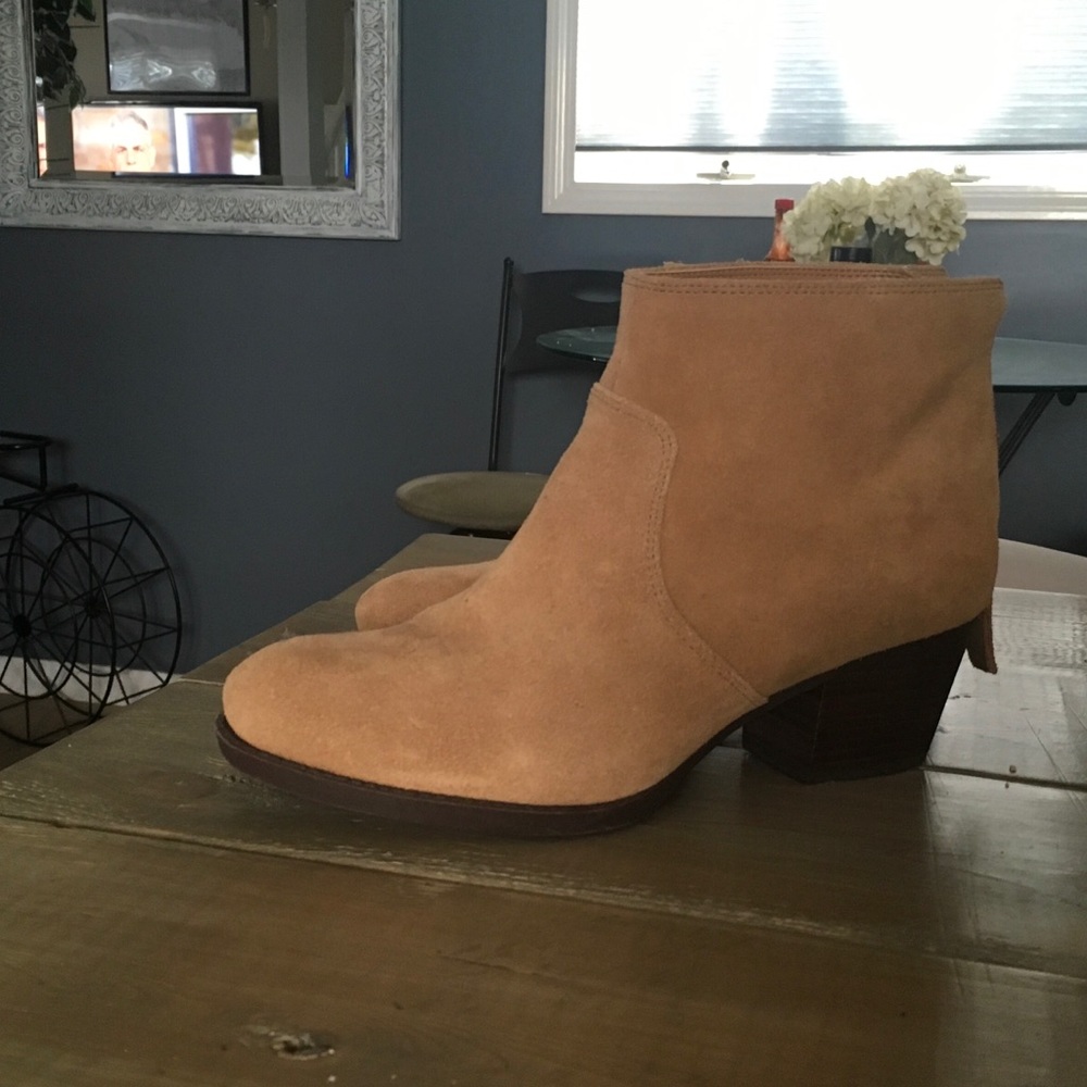 Nine West bootie
