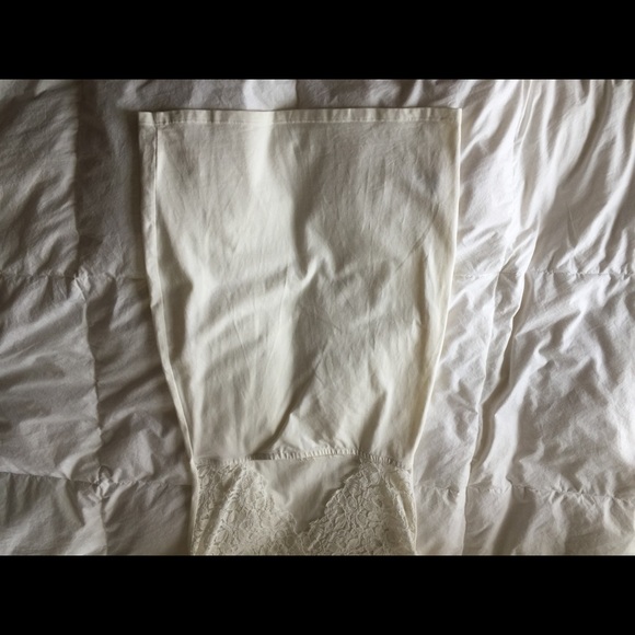 Aritzia Talula Howey lace-back dress - Picture 7 of 7