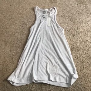 Whit soft tank top XS