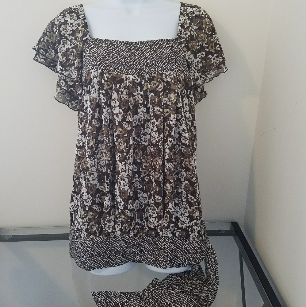 🌼Apt.9 Top🌼 3 for $15