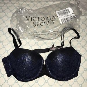 NEVER WORN Victoria's Secret Very Sexy Bra
