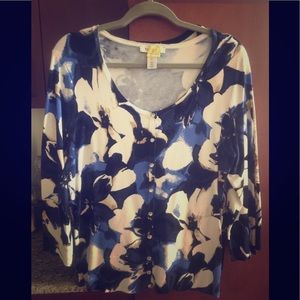 White House Black Market Cardigan Size XL flowers