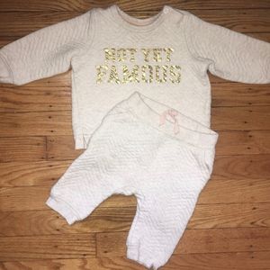 Sweatshirt and Joggers