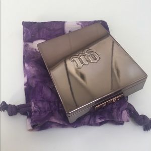 Naked skin pressed finishing powder