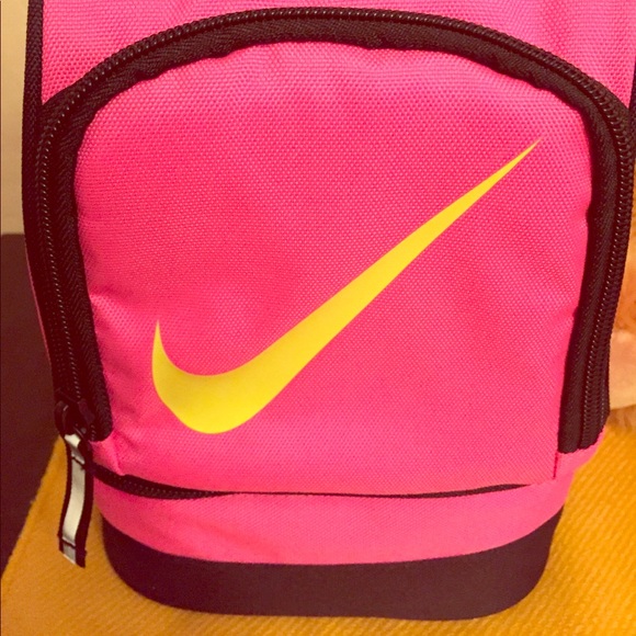 🍎Nike Lunch Box🍌 - Picture 2 of 8