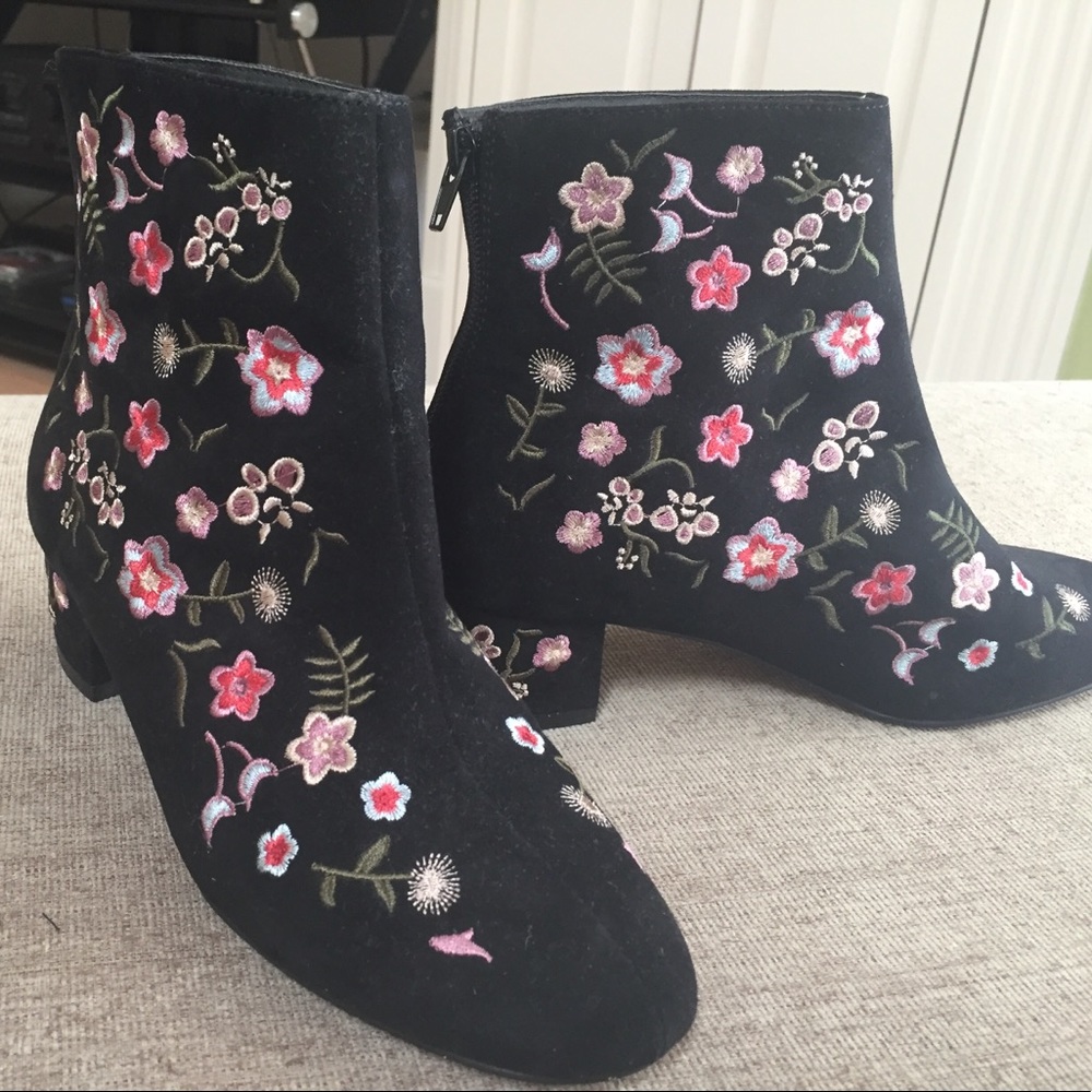 Black floral booties! Great condition